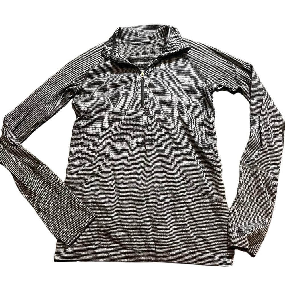 Lululemon 1/2 Zip Swiftly Tech Long Sleeve Womens 8 Striped Gray Athletic